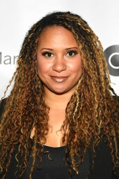 Tracie Thoms as Sara